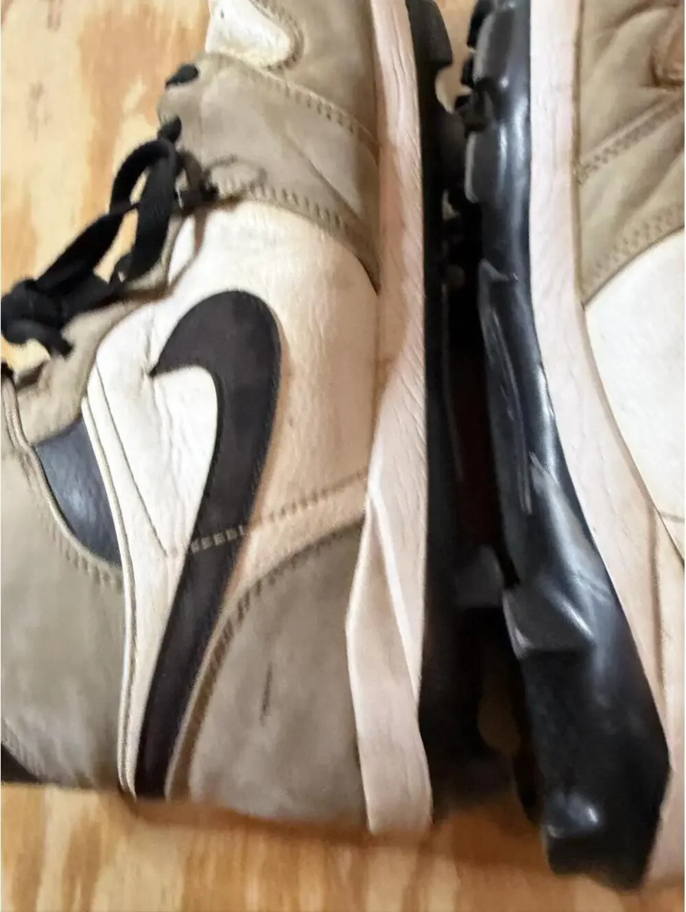 Nike Air Jordan 1 Retro MCS Light Smoke Grey Baseball Cleats Mens Size 10.5